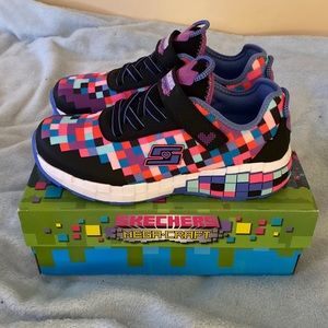 Sketchers Megacraft Power Pixels Girls Size 5 (fits big girls, ages 10-12)